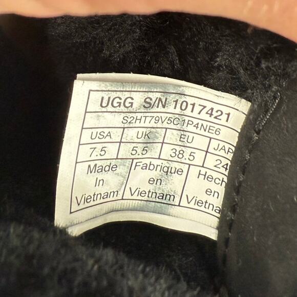NEW UGG Women's Jeovana Black Wedge Heel Ankle Boot Booties Size 7.5 - Picture 9 of 10